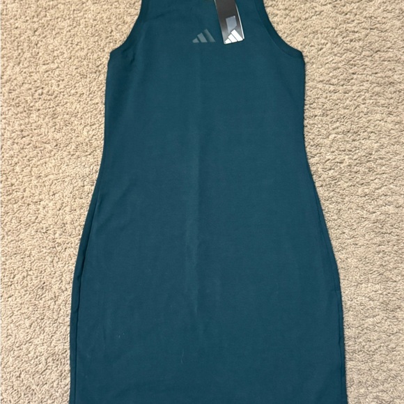 Adidas logo Women's green Dress NWT size M - Picture 9 of 11